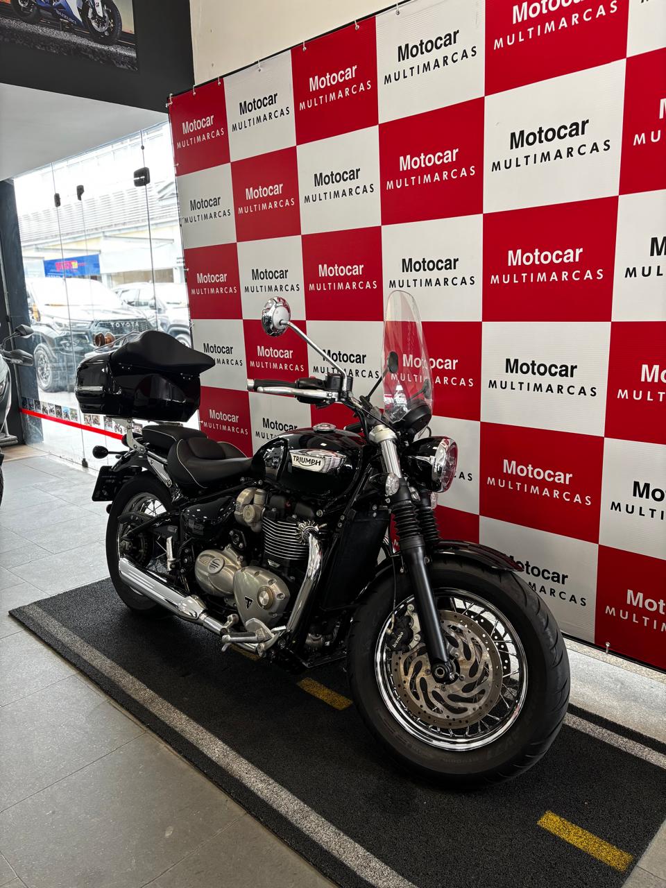 Triumph Bonneville Speedmaster 1200cc preta moto seminova. Moto usada