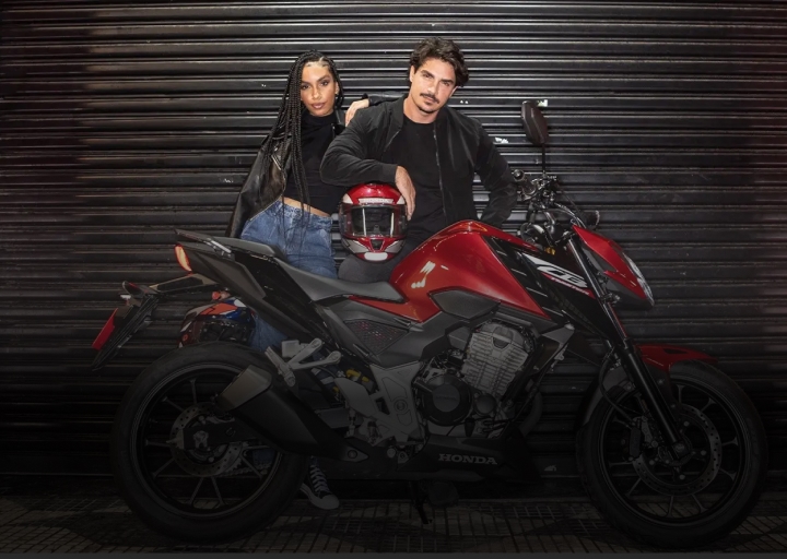 honda cb 300f twister vermelha motocar